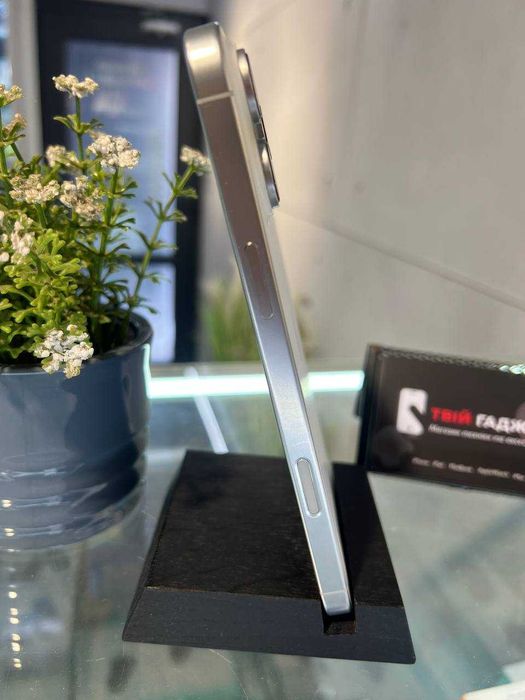 iPhone 16 Pro Max 1TB eSIM | стан 5/5 | Гарантія | Магазин