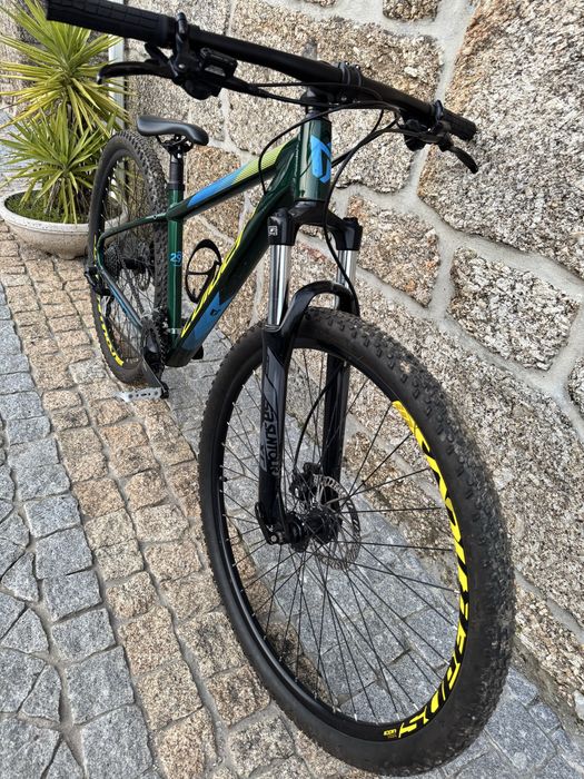 Bicicleta coluer btt  29”
