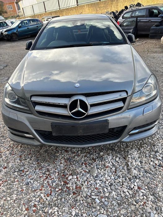 Mercedes C220 Coupe de 2011 para peças