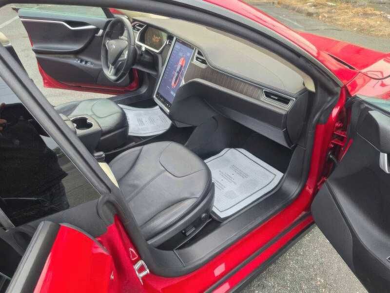 2013 Tesla Model S
