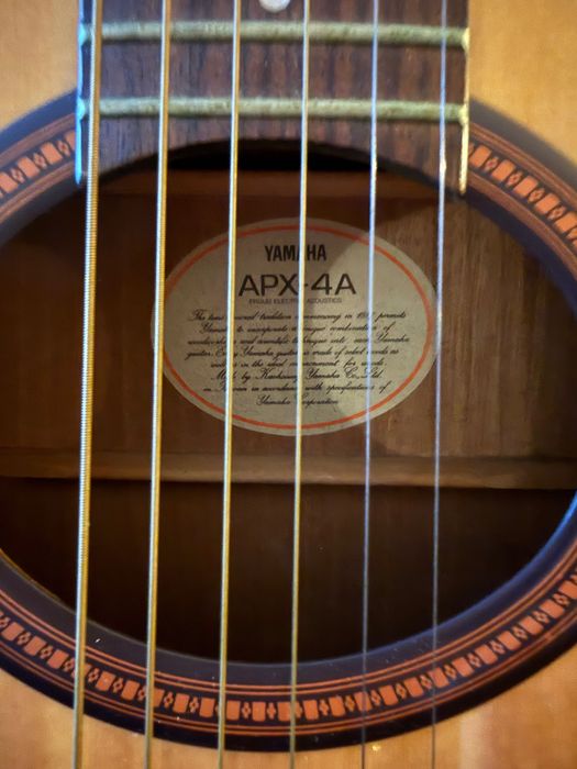 Gitara elektroakustyczna Yamaha APX-4A + futerał SKB
