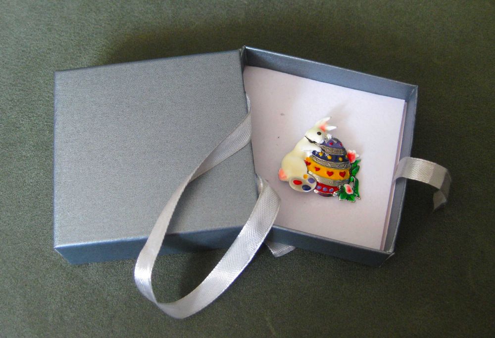 Alfinete / Broche / Pregadeira Coelho NOVO