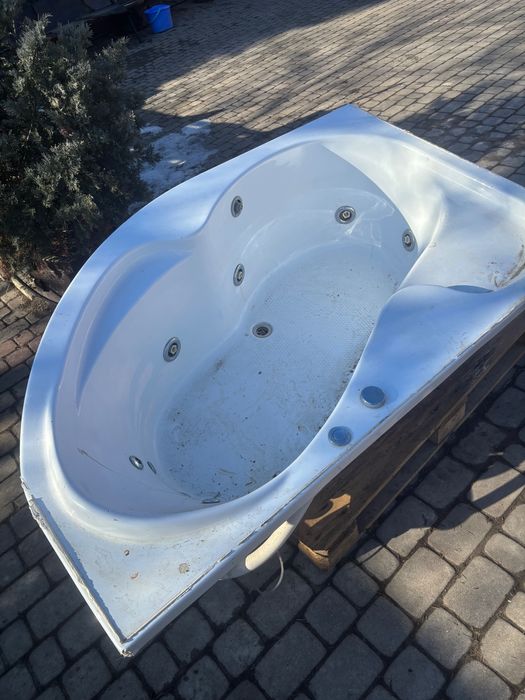 Wanna z hydromasażem