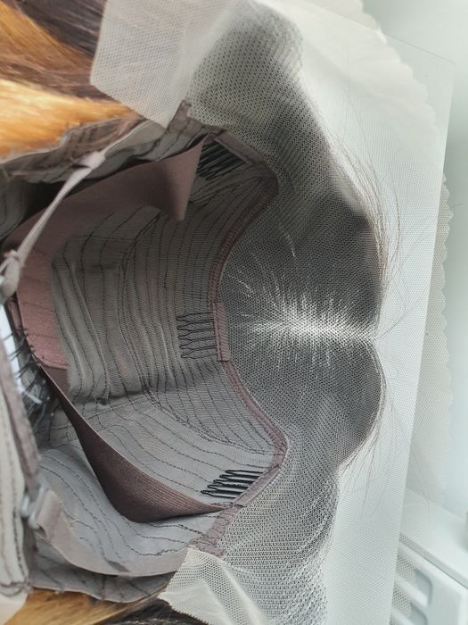 Peruka z włosów naturalnych lacefront sombre zmiana przedziałka