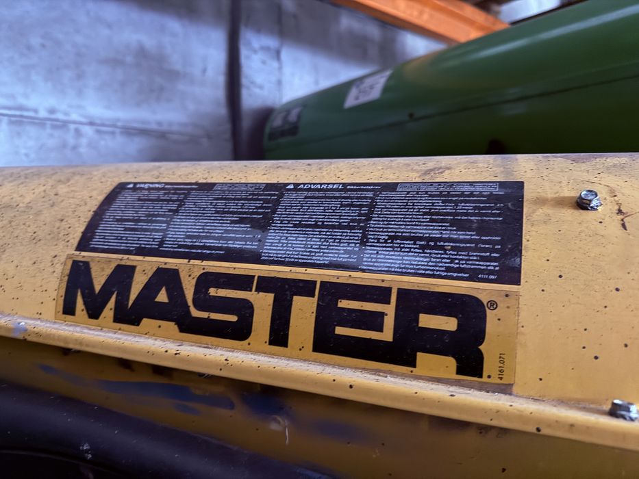 nagrzewnica olejowa master z odprowadzeniem spalin