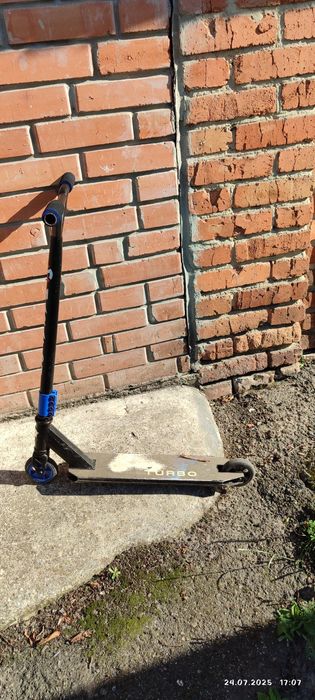 Продам трюковой самокат