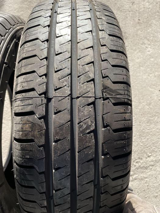 205/70r15C  Hankook Vantra LT RA106/104R