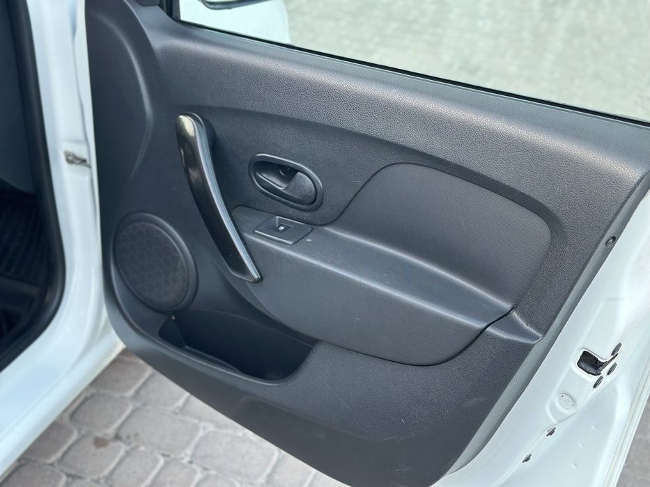 Продам авто Renault Logan