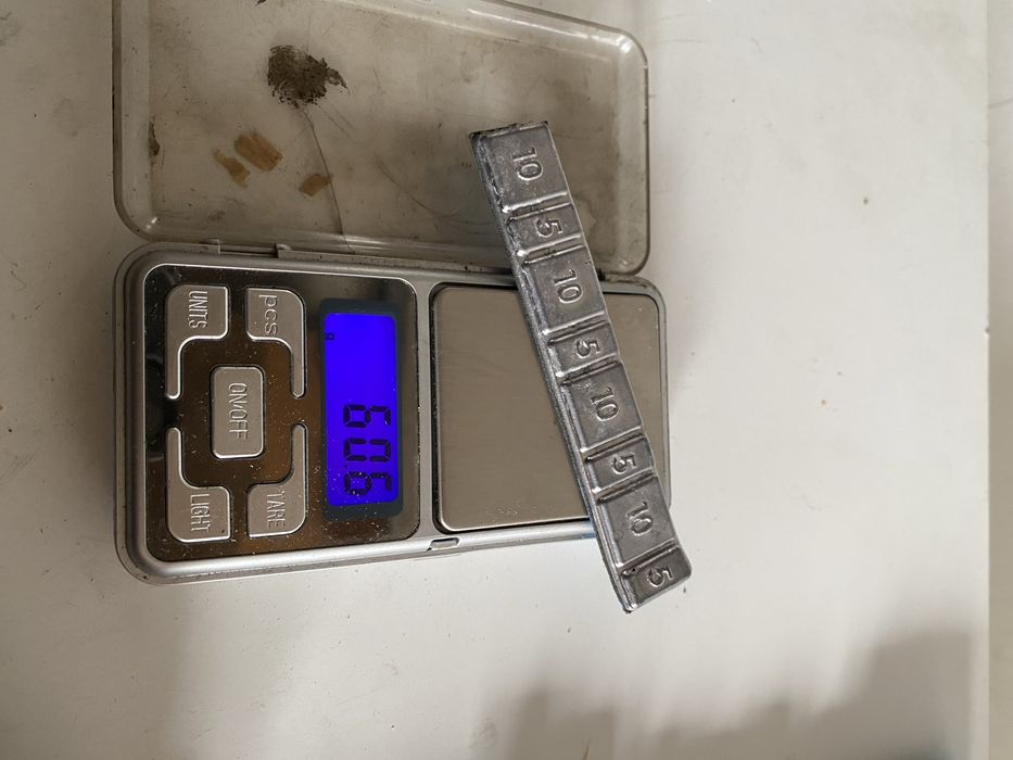 Грузик балансировочный самоклеющиеся