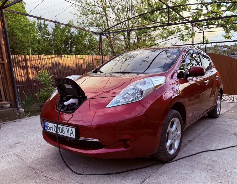 Nissan LEAF 2015