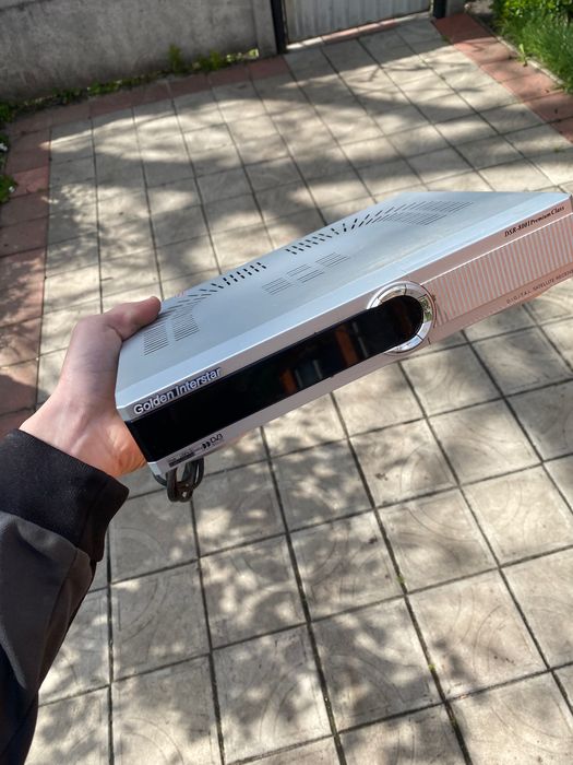 Спутніковий тюнер