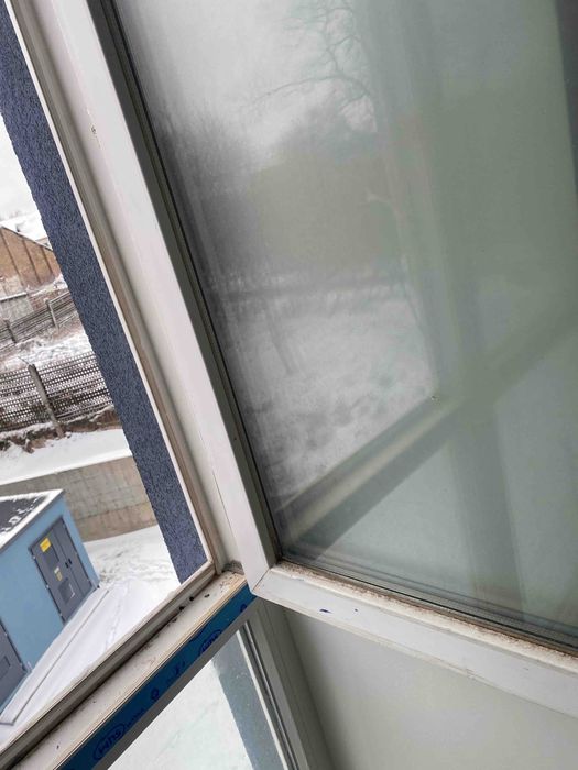 Пропоную клінінгові послуги ,вологе прибирання ,миття вікон ,