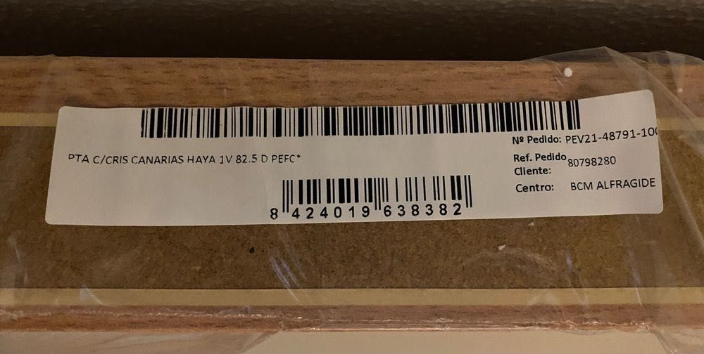 Bloco de porta interior com vidro Nova  82,5x203cm abertura à direira