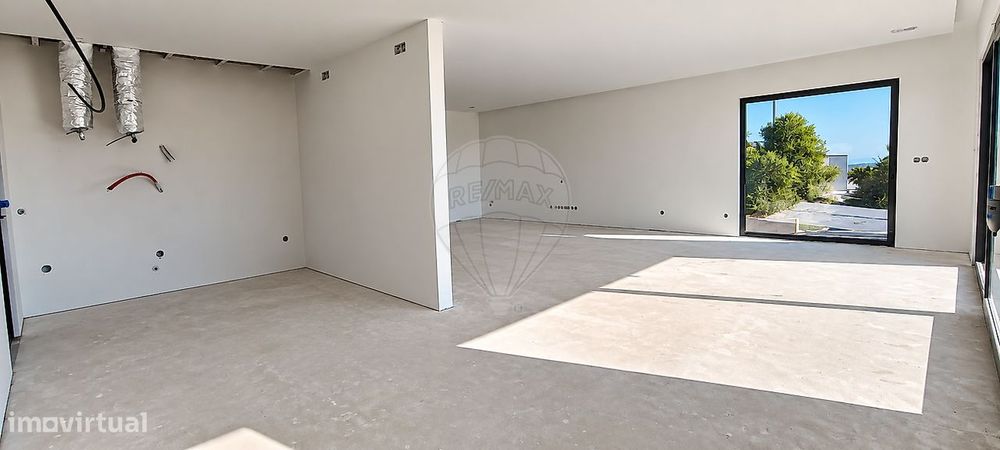 Moradia T4 para venda