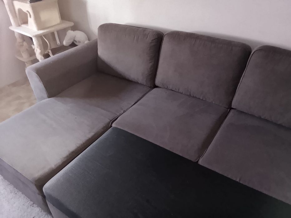 Sofá com chaise longue + mesa de cozinha