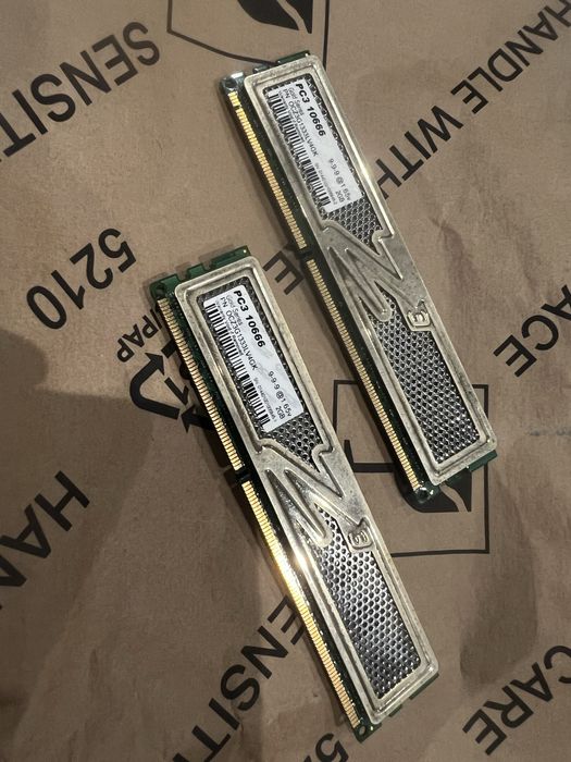Оперативная память OCZ DDR3 1333 MHz 8gb 4x2 PC3-10666