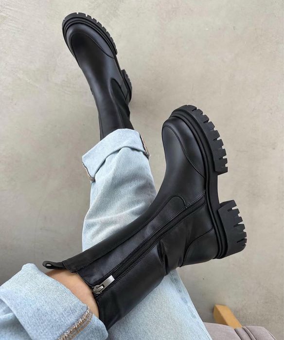 Акція, Високі челсі зі змійкою, теплі на хутрі, 38 розмір, 39 розмір.