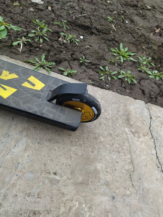 Трюковой самокат