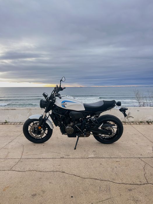 Yamaha XSR 700 de 2022.