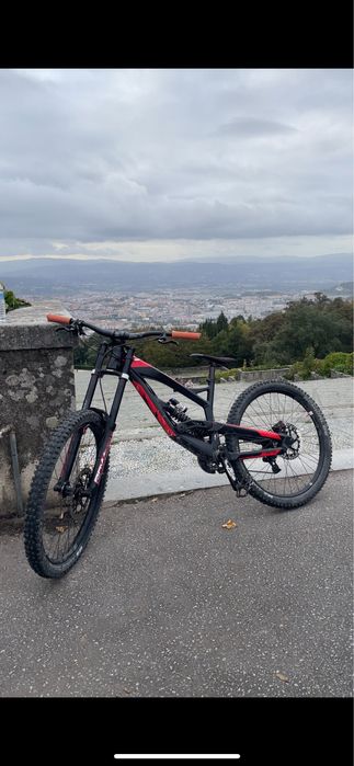 Bicicleta downhill