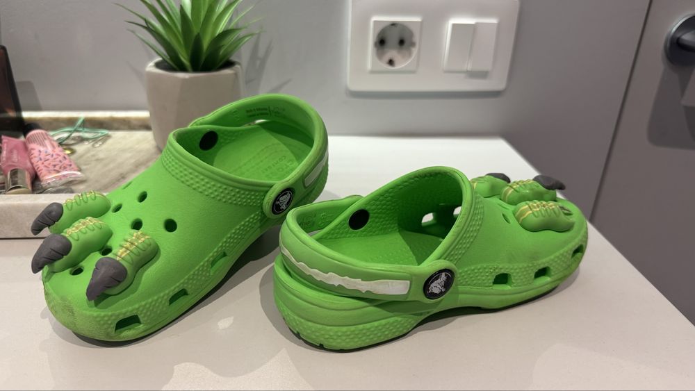 Crocs крокси для хлопчика діно с9,26 р