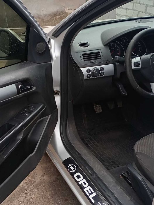 Продам автомобіль Opel Astra