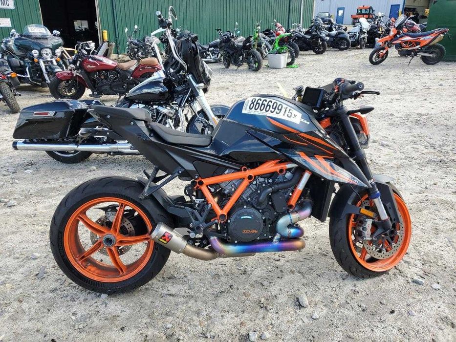 KTM 1290 SUPER DUKE R 2023