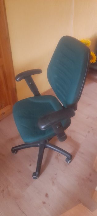 Krzesło biurowe    .