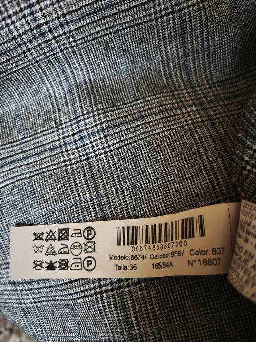 Нова сукня з вовни від Massimo Dutti