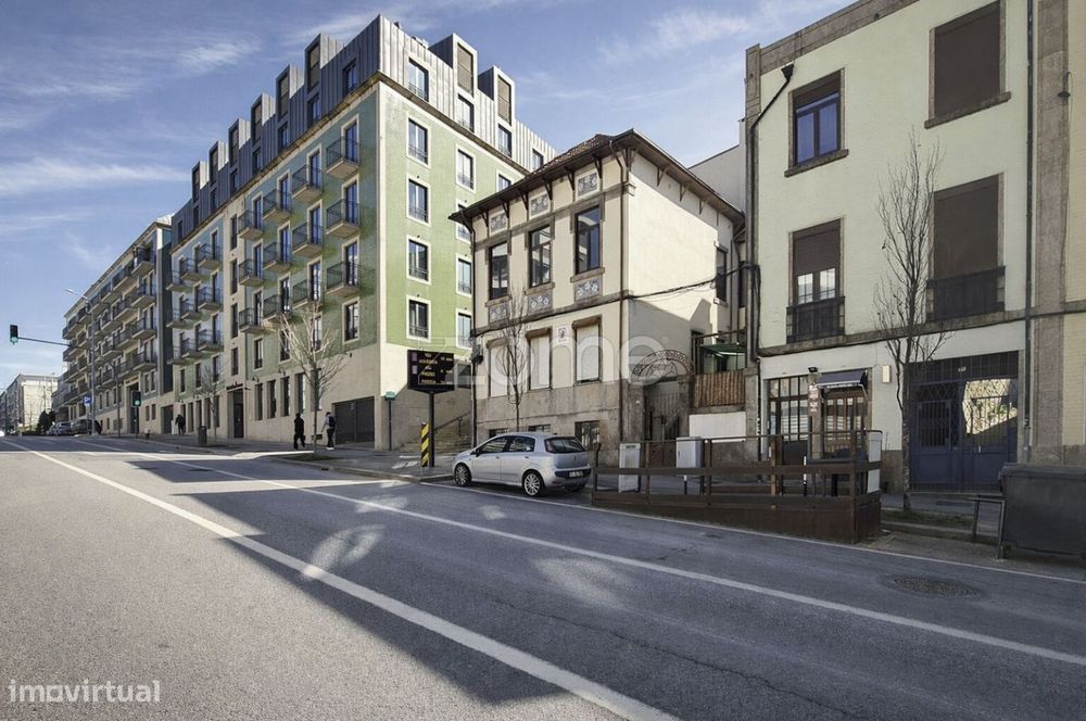 Apartamento T1+1 ao Campo 24 de Agosto, Bonfim, Porto