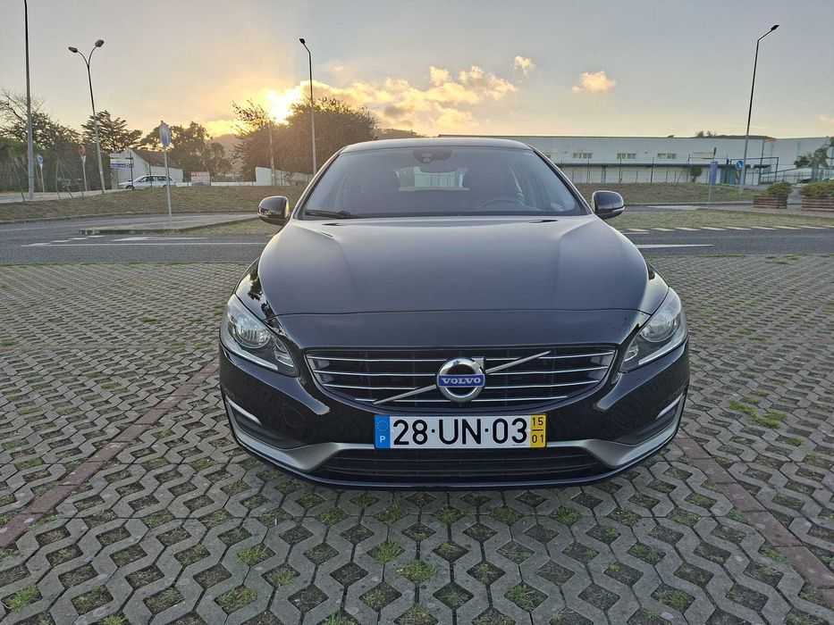 Volvo V60 D4 Cx Automática 2.0 181Cv Diesel 2015 -  Motor Totalmente Revisto