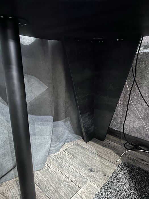 Продам компьютерный стол