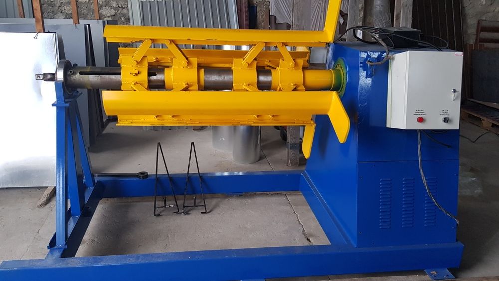 Розмотувач рулонного металу