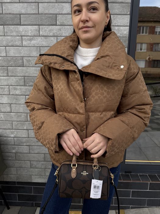 Коричнева куртка Coach S.