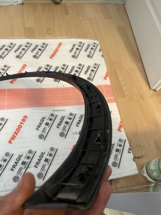 Audi Q5 80A listwa błotnika prawy tył