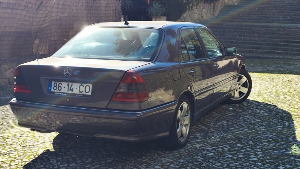 C 250 D Automático Nacional foto 3