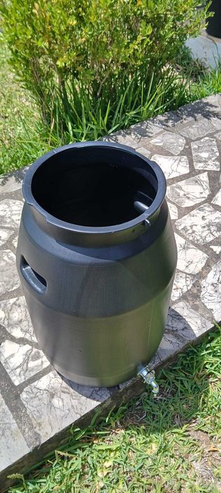 Barrica de 30L com torneira em inox nova