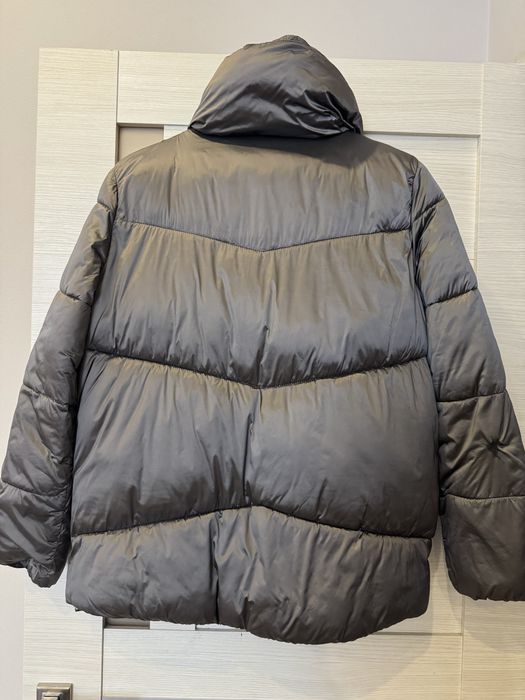 Продам куртку massimo dutti