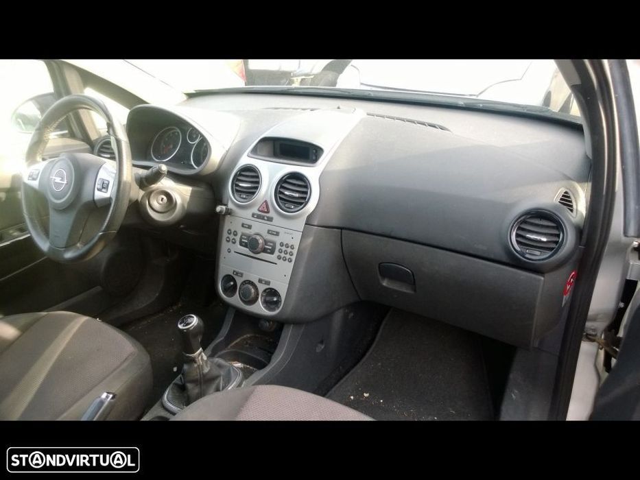 Traseira/Frente/Interior Opel Corsa D 2010