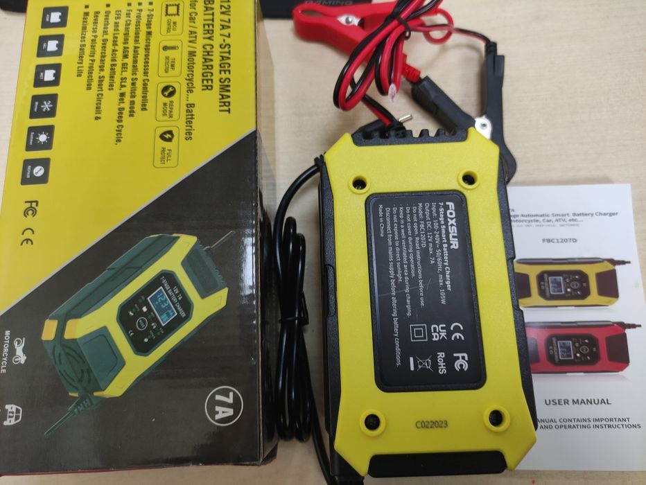 Зарядное устройство для автомобильного аккумулятора Foxsur 12V 7A