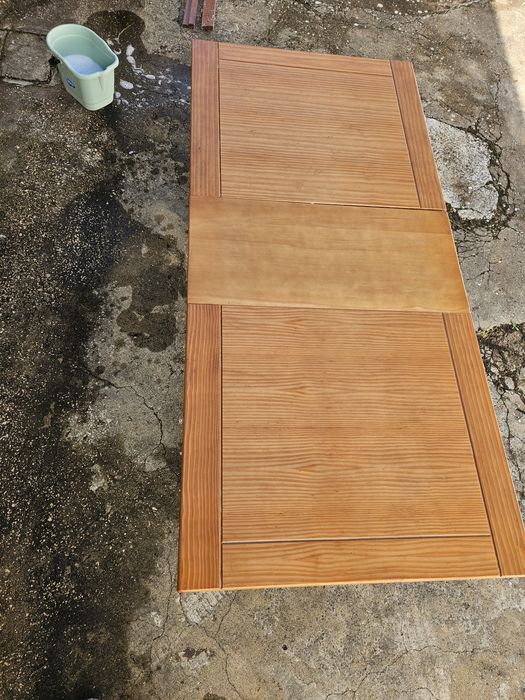 Mesa de jantar com 4 cadeiras