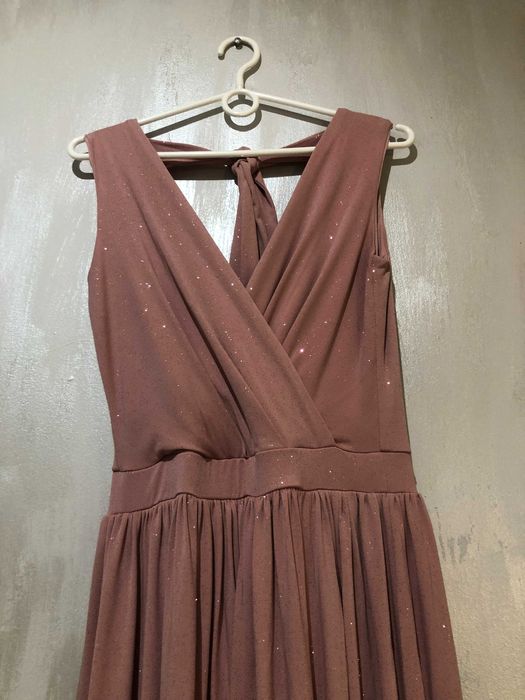 Różowa błyszcząca długa sukienka rozmiar 36