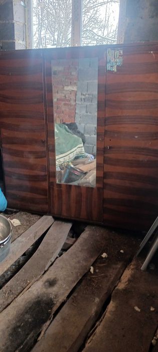 ліжко креденц шафа