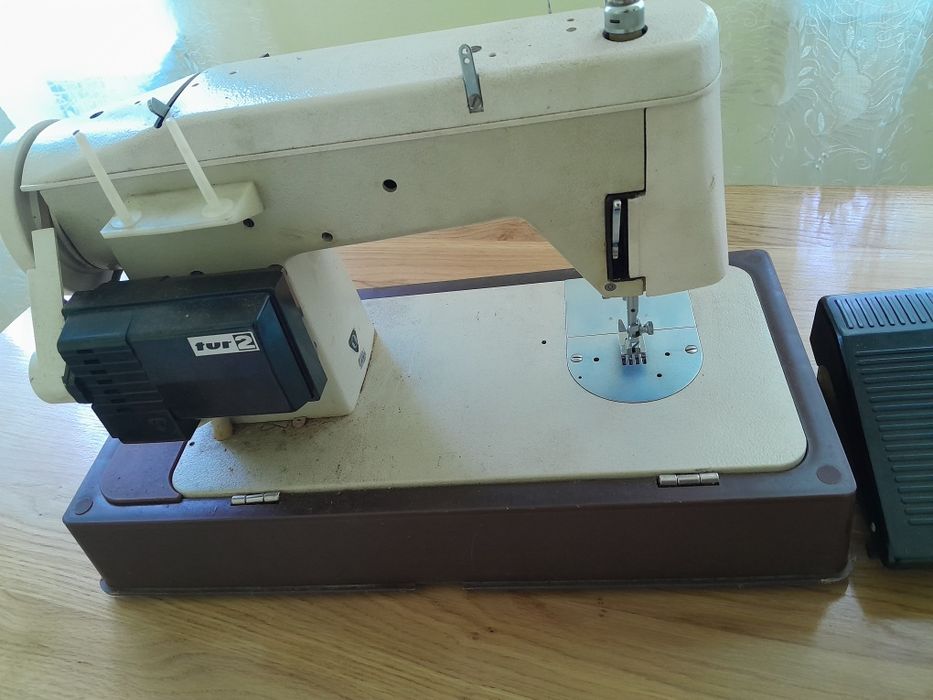 Швейна машинка..