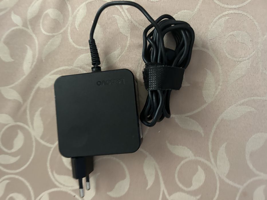 Lenovo IdeaPad 3 15.6'' i8GB 256GB