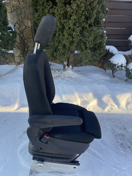 Сидіння підлога коврик 906 907 спрінтер