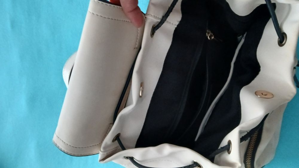 Mochila branca parfois
