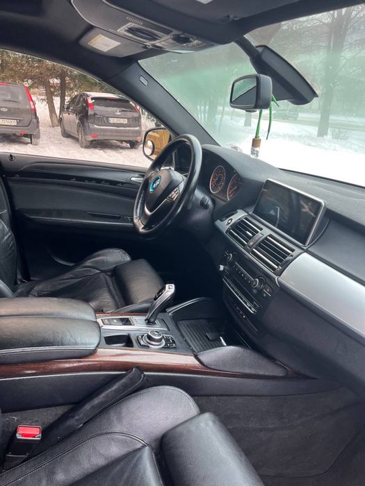 Продам BMW X-6 2011рік.3.0бензин