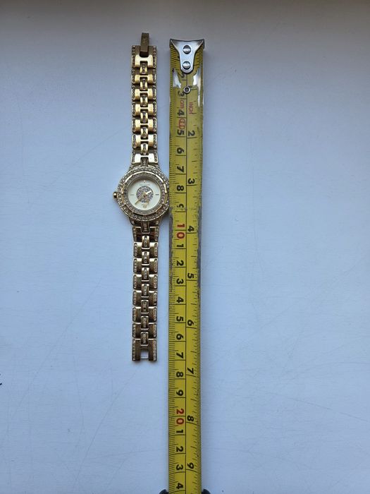 Жіночий годинник Jennifer Lopes