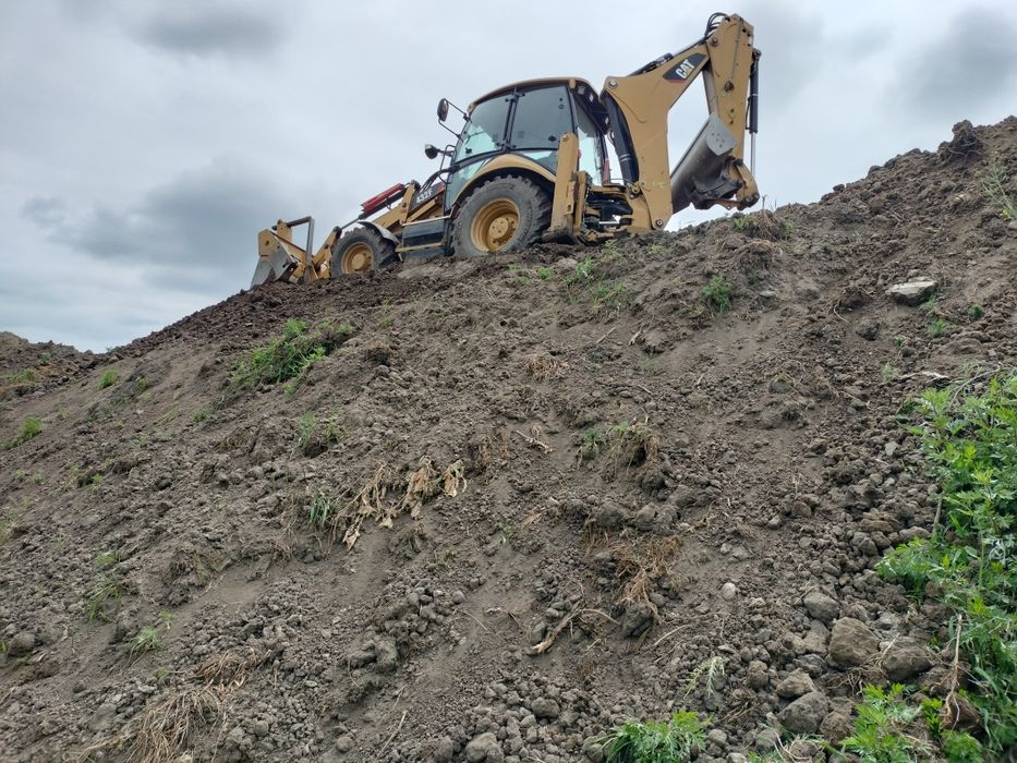 Kruszywa drogowe ziemia piasek gruz budowlany utwardzanie terenu